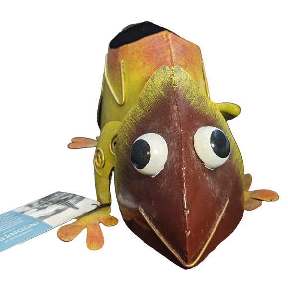 Chameleon Planter - 16" - Picture 3 of 7